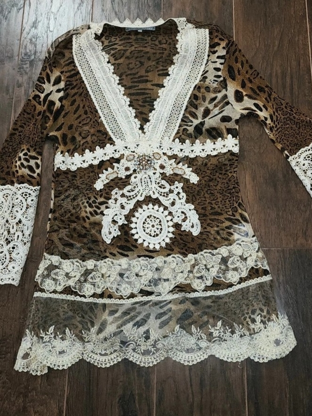 Lace-Embellished Leopard Print V-Neck Tunic - Brown/White